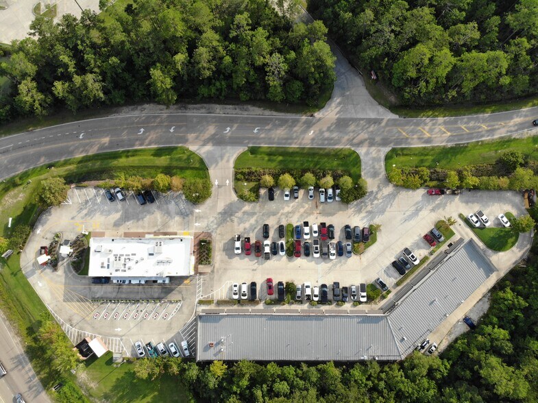 More Photos Of 1665 Dove Park Rd, Mandeville Freestanding For Lease