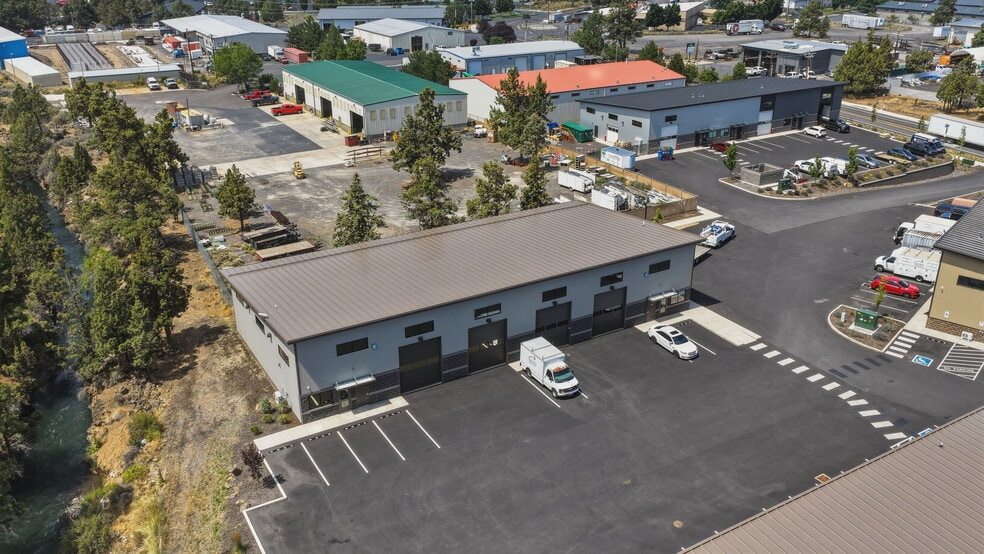 More Photos Of 20723 Brinson Blvd, Bend Light Manufacturing For Lease