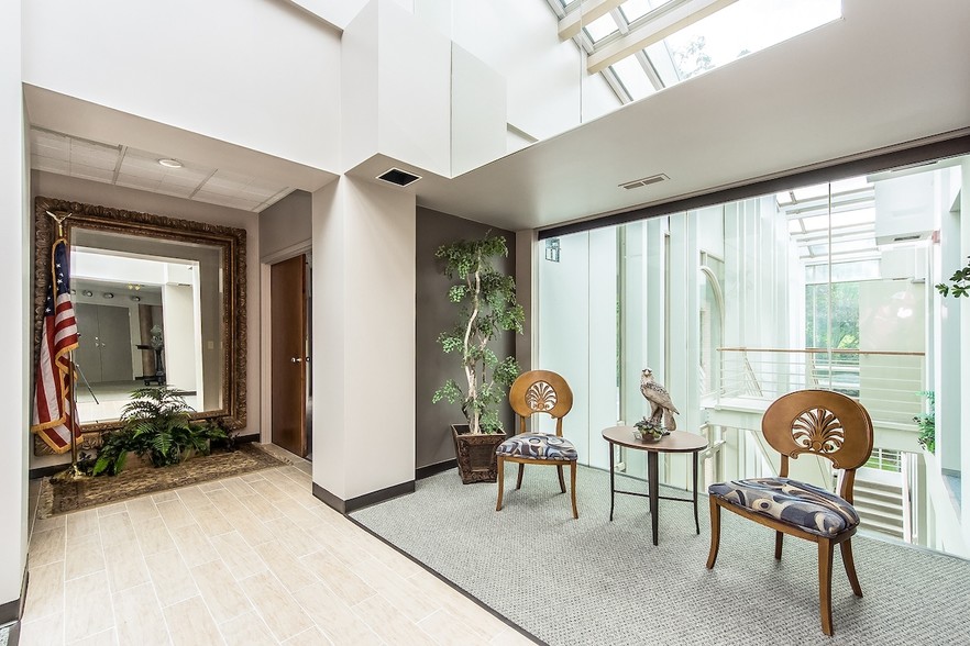 More Photos Of 8000 Ravines Edge Ct, Columbus Medical For Sale