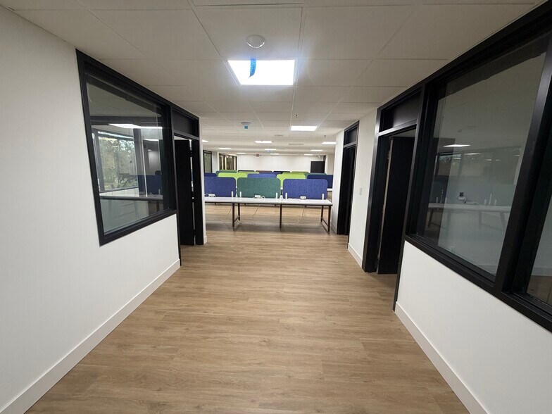 More Photos Of 6698 68th Ave N, Pinellas Park Office For Lease