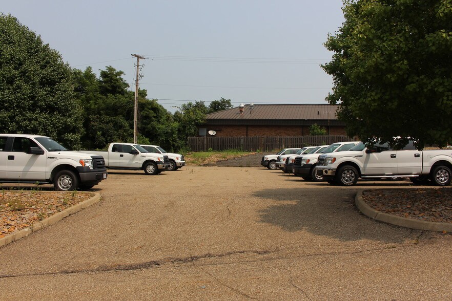 More Photos Of 4525 Sunset Blvd, Steubenville Storefront Retail Office For Lease