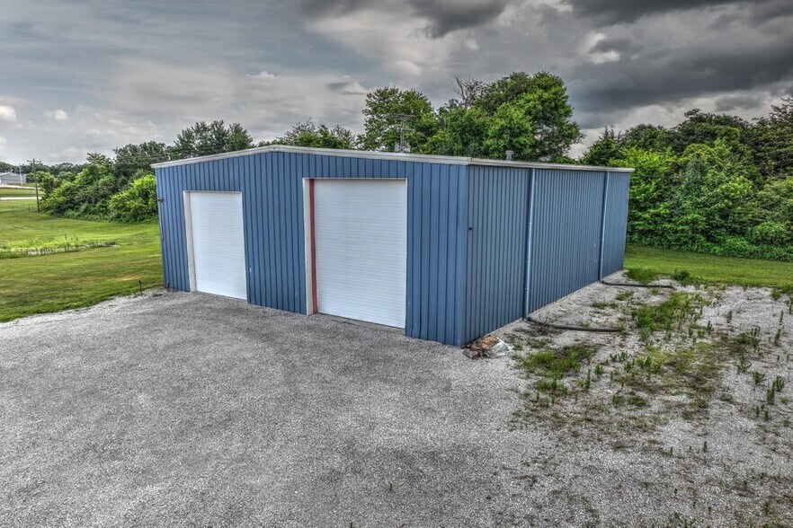 More Photos Of 4067 Highway 90, Bronston Specialty For Sale