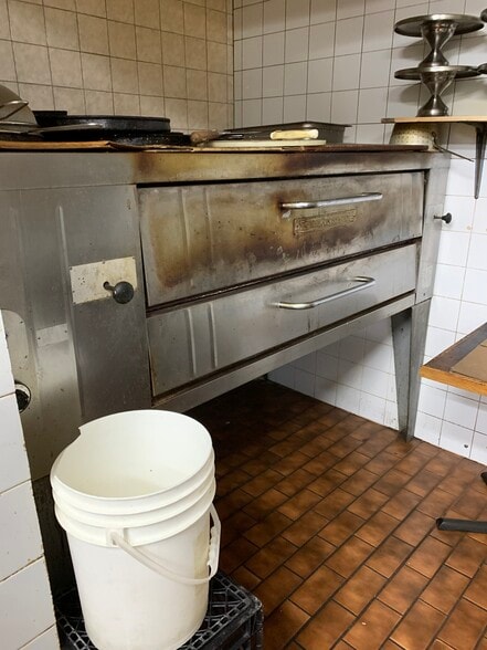 More Photos Of 308 2nd Av, Bassano Restaurant For Sale