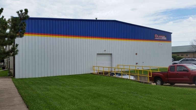 More Photos Of 440 Industrial Dr, Naperville Warehouse For Lease