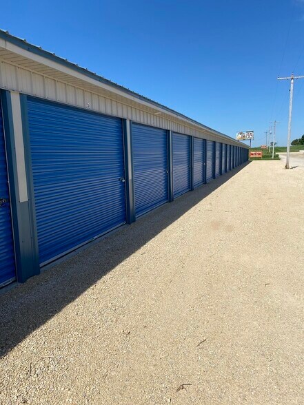 More Photos Of 28534 U.S. 18, Mc Gregor General Retail For Sale