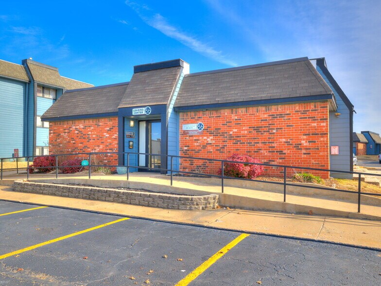 More Photos Of 1311 N Ash Pl, Owasso Apartments For Sale