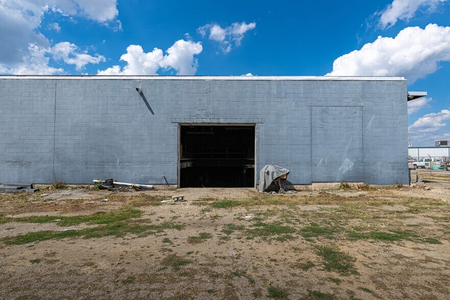 More Photos Of 1240 Stanley Ave, Dayton Warehouse For Sale