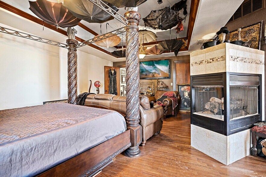 More Photos Of 103 S 6th St, Brownfield Restaurant For Sale