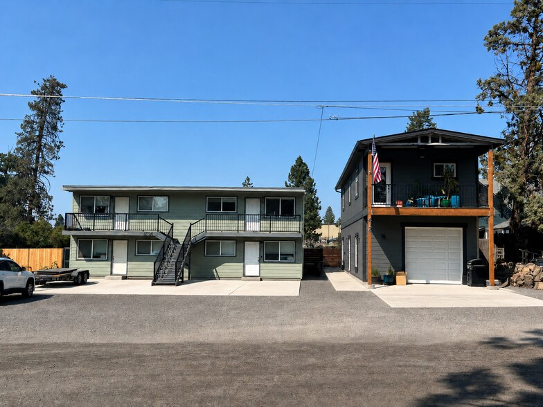 More Photos Of 404 SE Railroad St, Bend Apartments For Sale