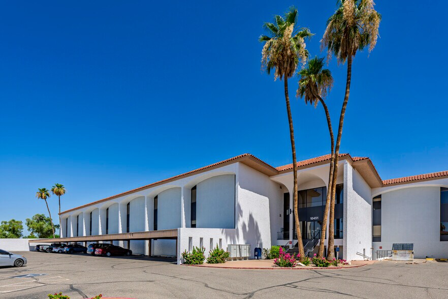 More Photos Of 10451 W Palmeras Dr, Sun City Medical For Lease