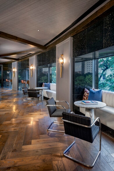 More Photos Of 1000 Louisiana St, Houston Office For Lease