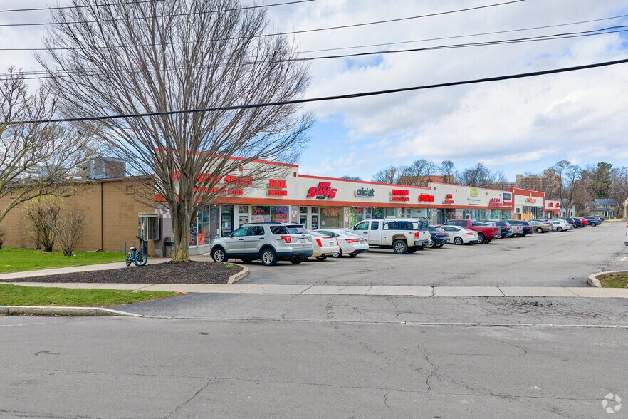 More Photos Of 1653-1691 Mount Hope Ave, Rochester Storefront For Lease