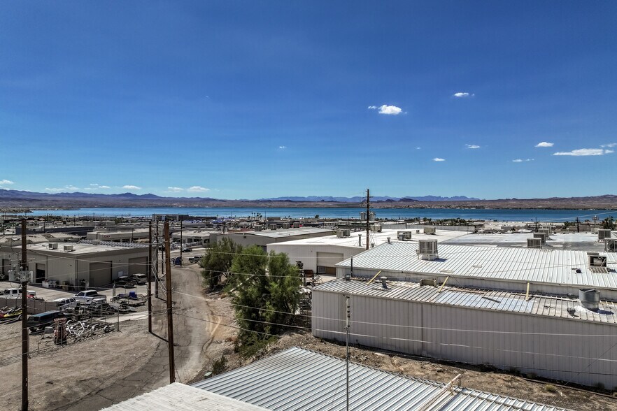 More Photos Of 1851 Commander Dr, Lake Havasu City Freestanding For Lease