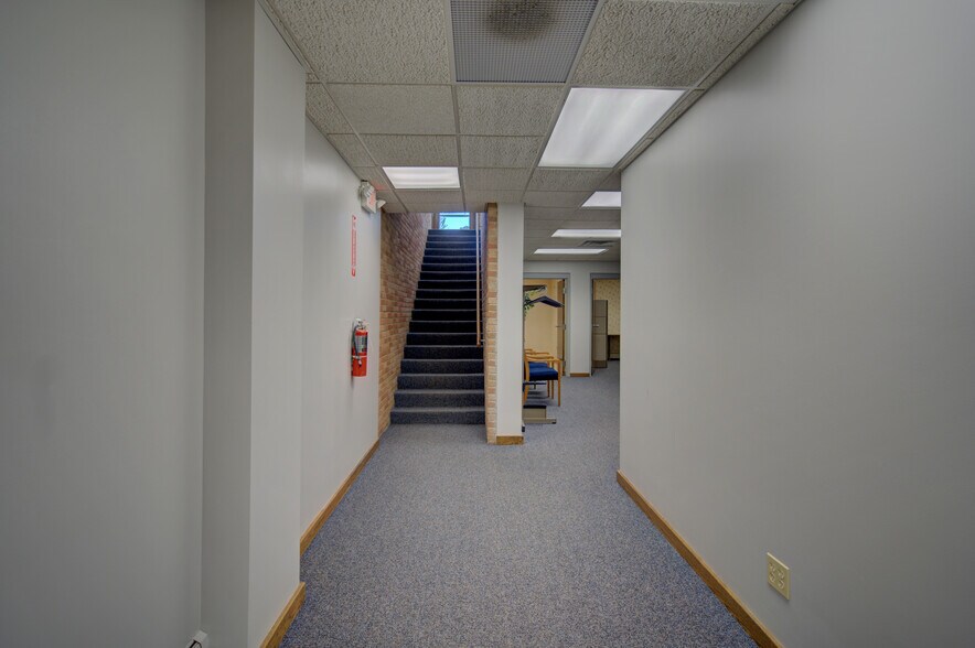 More Photos Of 319 E Broadway St, Mount Pleasant Bank For Sale