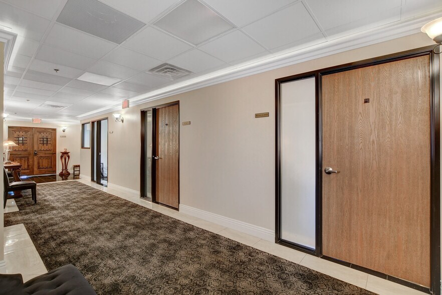 More Photos Of 3470 E Russell Rd, Las Vegas Office For Sale
