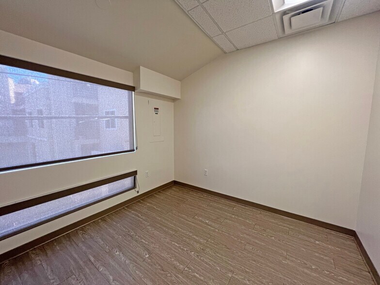 More Photos Of 345 F St, Chula Vista Office For Sale