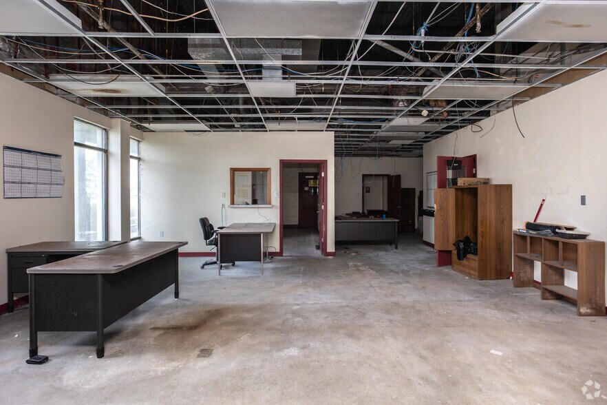 More Photos Of 102 N Midway Rd, Cordele Refrigeration Cold Storage For Sale