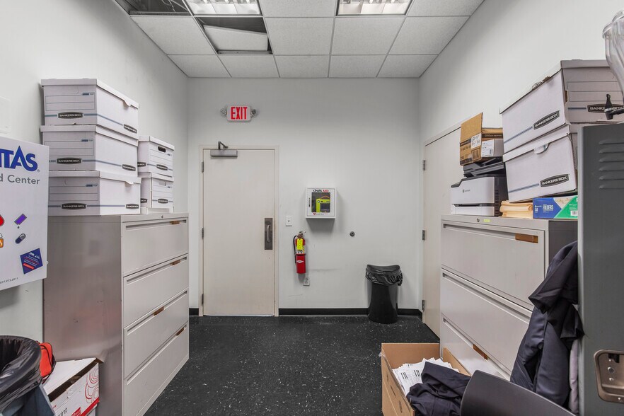 More Photos Of 5385 N I 55 St, Jackson Auto Dealership For Sale