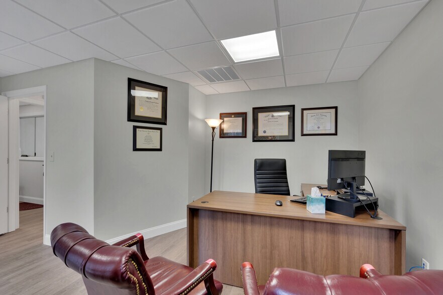 More Photos Of 776-780 Commons Way, Toms River Office For Sale