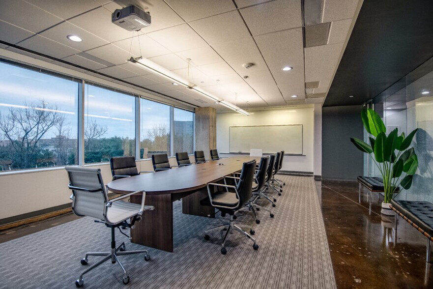 More Photos Of 10100 N Central Expy, Dallas Office For Lease