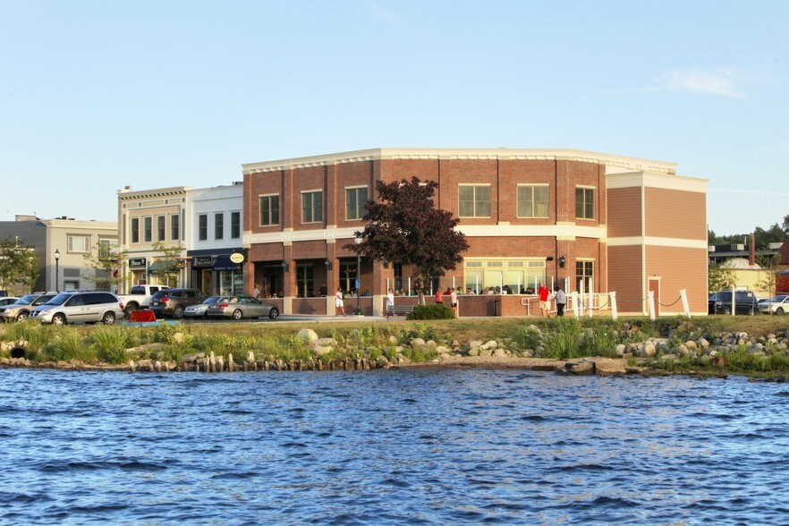 Primary Photo Of 1 Water St, Boyne City Medical For Lease