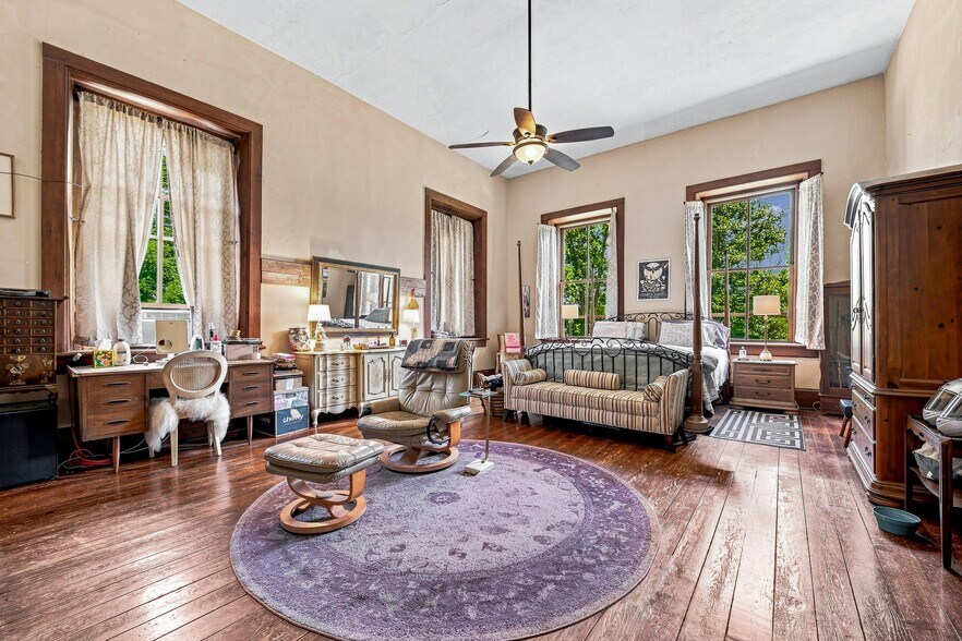 More Photos Of 31 Meadows Blake House Ln, Fletcher Medical For Sale
