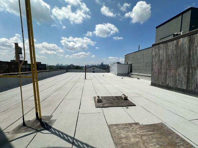 More Photos Of 111 Bruckner Blvd, Bronx Office For Sale