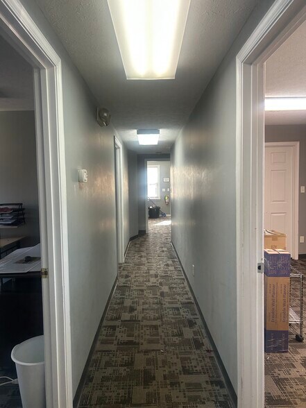 More Photos Of 114 Lexington Tpke, Amherst Medical For Lease