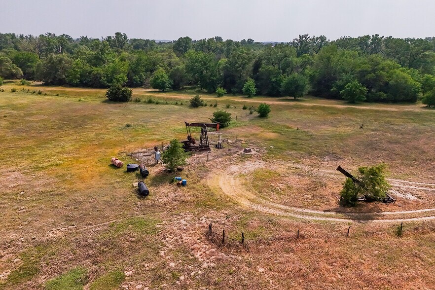 More Photos Of 9111 Long View Road, Burrton Land For Sale