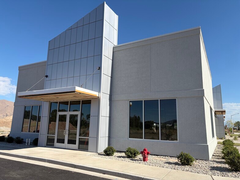 Primary Photo Of 922 S 1700 W, Payson Storefront Retail Office For Lease