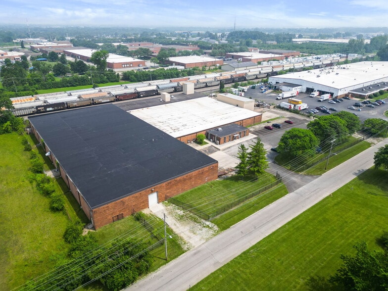 More Photos Of 1840 Progress Ave, Columbus Manufacturing For Sale