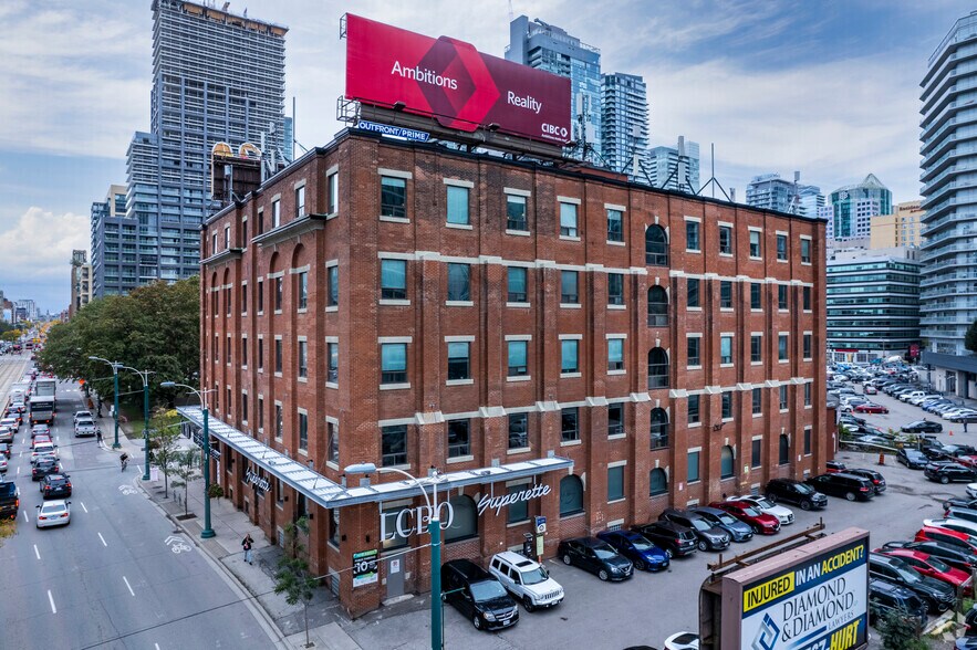 More Photos Of 49 Spadina Ave, Toronto Loft Creative Space For Lease