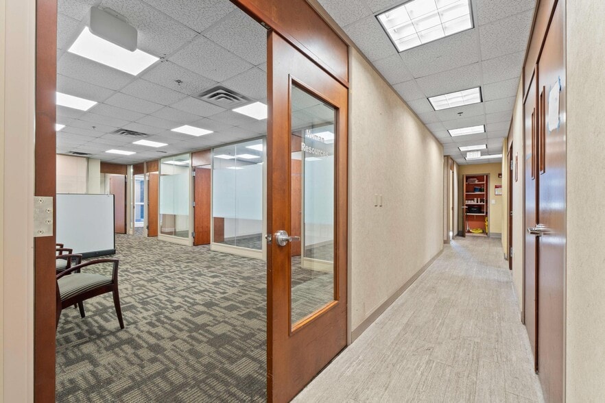 More Photos Of 9480 S Dixie Hwy, Miami Office For Lease