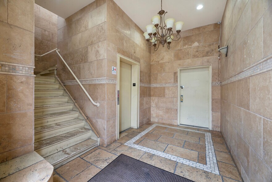 More Photos Of 12419 Metropolitan Ave, Kew Gardens General Retail For Lease