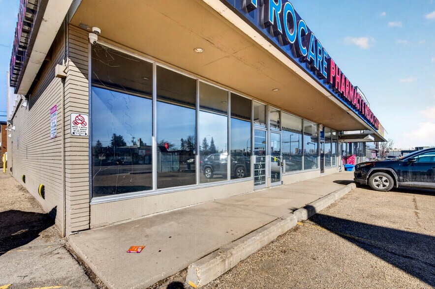 More Photos Of 12940-12946 97th St NW, Edmonton Storefront Retail Office For Sale