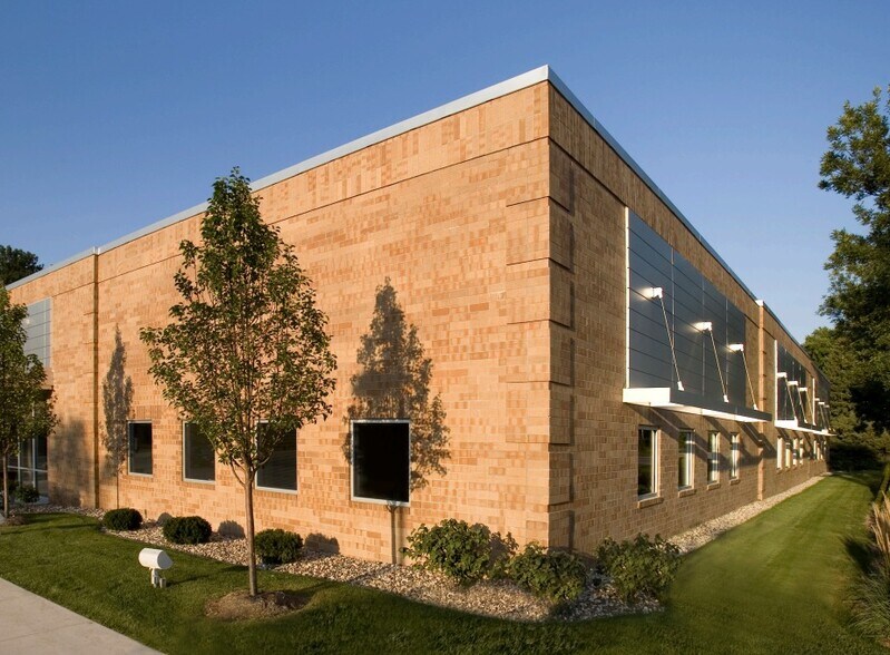 More Photos Of 13800 W North Ave, Brookfield Medical For Lease
