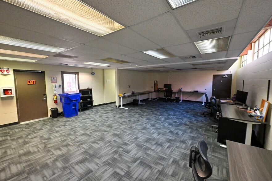 More Photos Of 1717 SW Madison St, Portland Office For Lease
