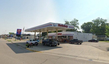 More Photos Of 315 14th St S, Benson Service Station For Sale