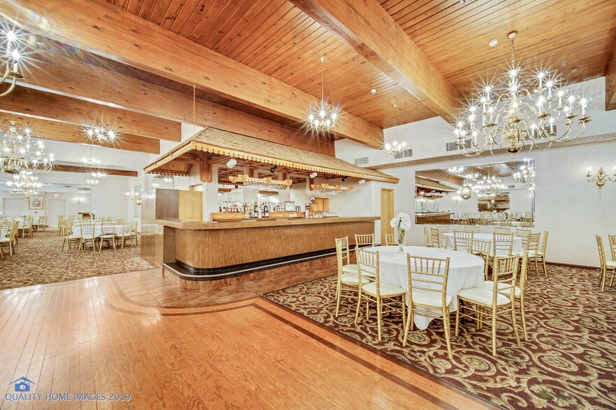 More Photos Of 10625 Ridgeland Ave, Chicago Ridge Lodge Meeting Hall For Sale