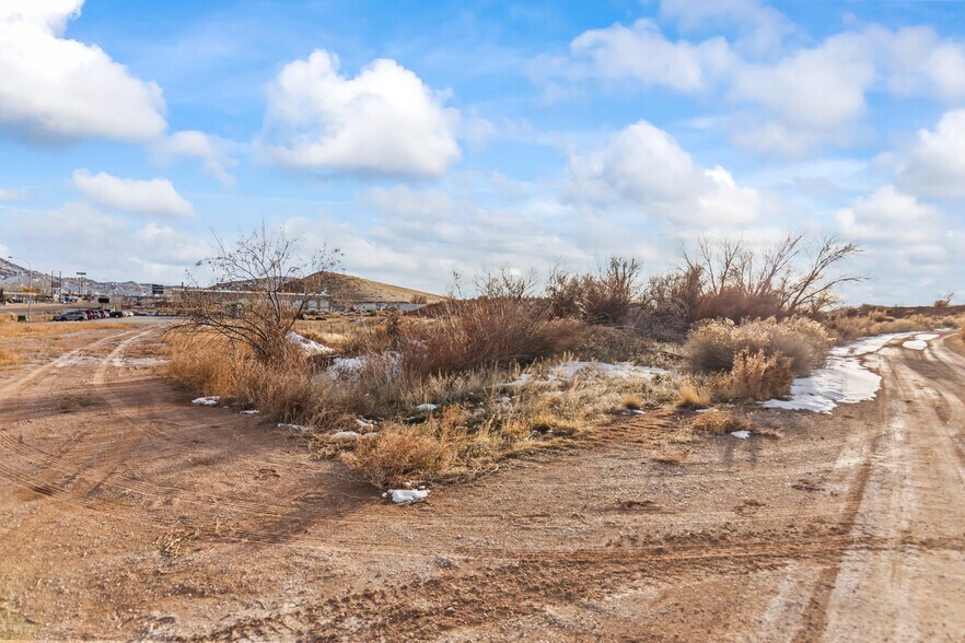 More Photos Of 1220 S State St, Salina Land For Sale