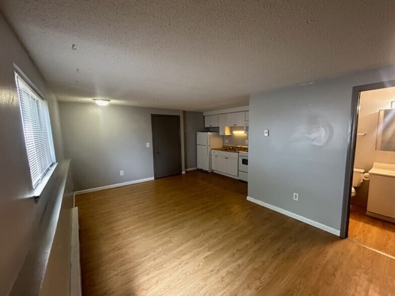 More Photos Of 5724 Glendale Dr, Lockport Apartments For Sale