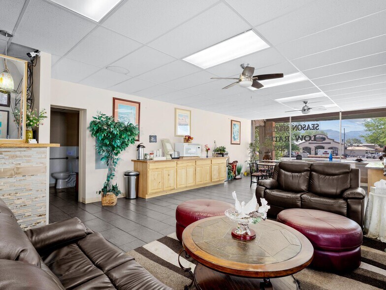 More Photos Of 145 S Main St, Richfield Hotel For Sale