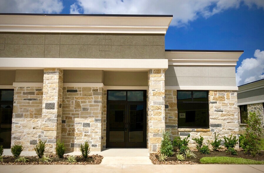 More Photos Of 28111 S Firethorne Rd, Katy Medical For Lease