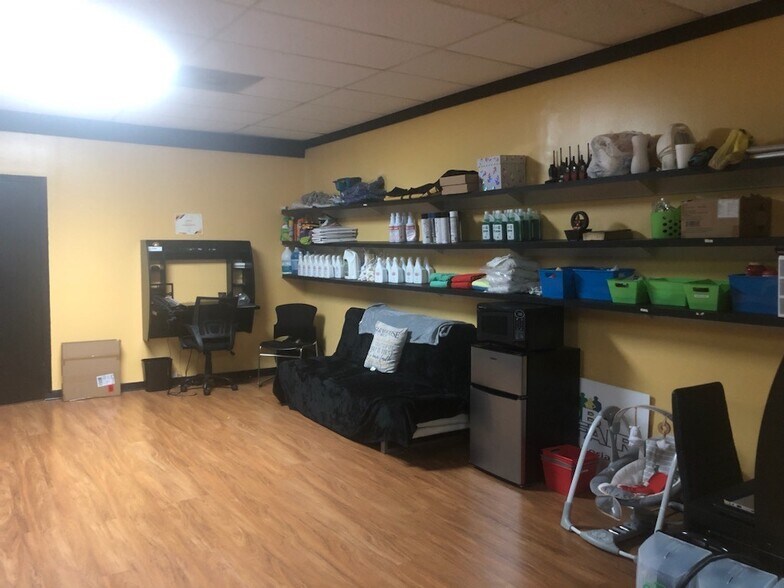 More Photos Of 3101 Clarksville Pike, Nashville Storefront Retail Office For Lease