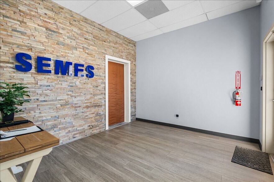 More Photos Of 13400 Immanuel Rd, Pflugerville Office For Sale