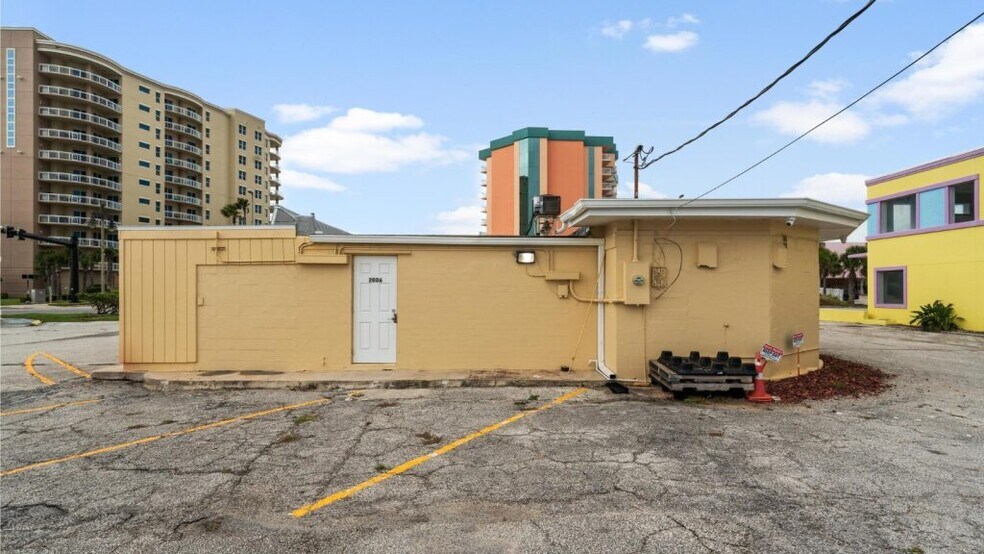 More Photos Of 2006 S Atlantic Ave, Daytona Beach Shores Freestanding For Lease