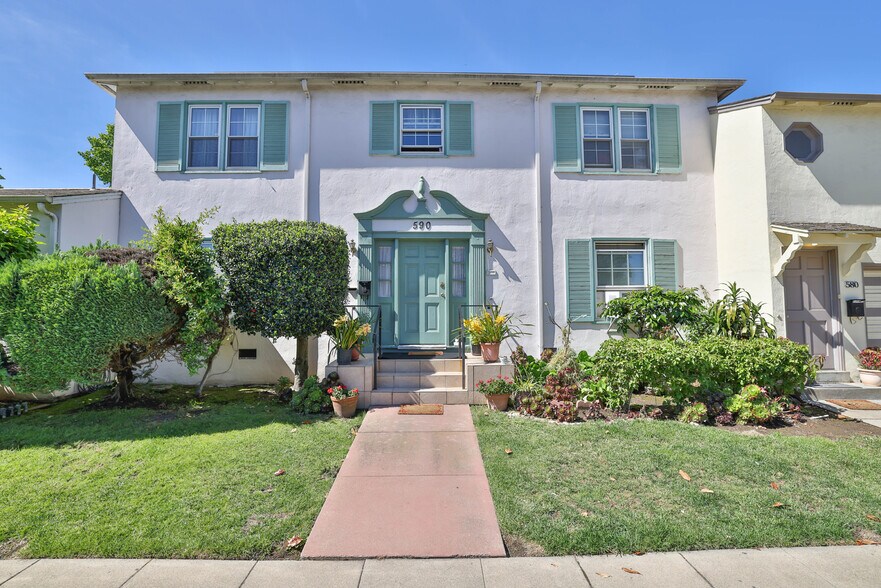 More Photos Of 580 Chestnut St, San Carlos Apartments For Sale