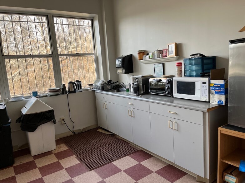 More Photos Of 231 Wilson Ave, Norwalk Industrial For Sale