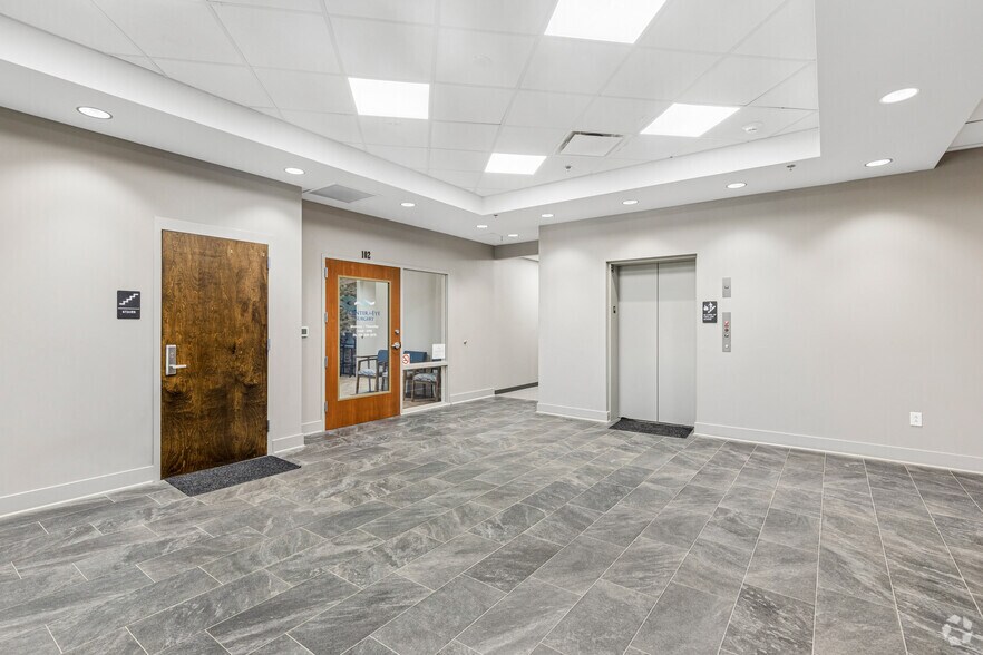 More Photos Of 8425 Wann Dr NW, Madison Medical For Lease