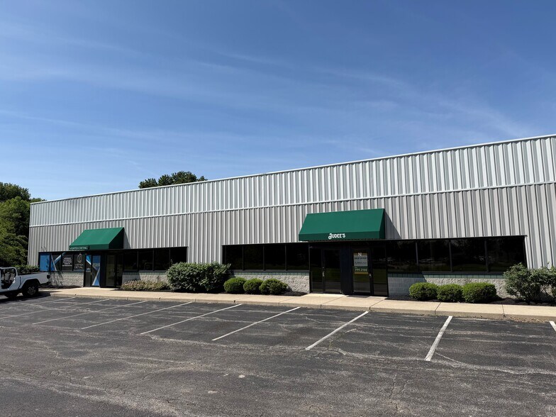 Primary Photo Of 8205 Estates Pky, Plain City Warehouse For Lease